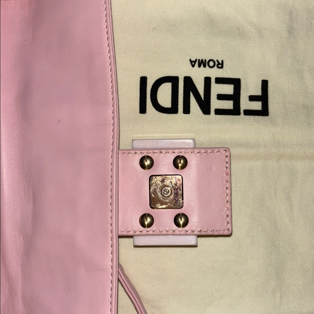 Fendi Logo Embossed Nappa Pink Leather Baguette - Picture 7 of 17